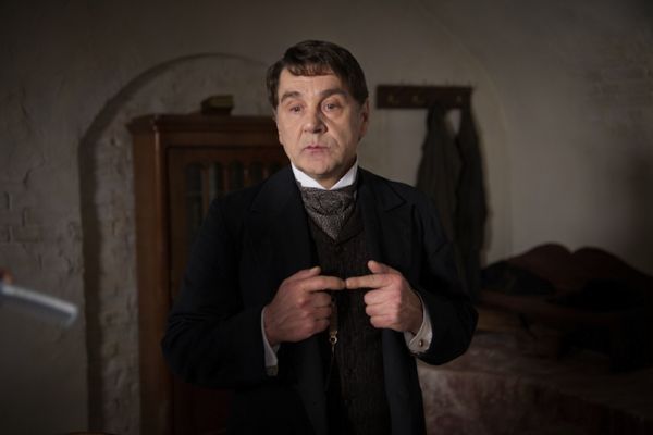 Лучшие фильмы и сериалы с Сергеем Маковецким