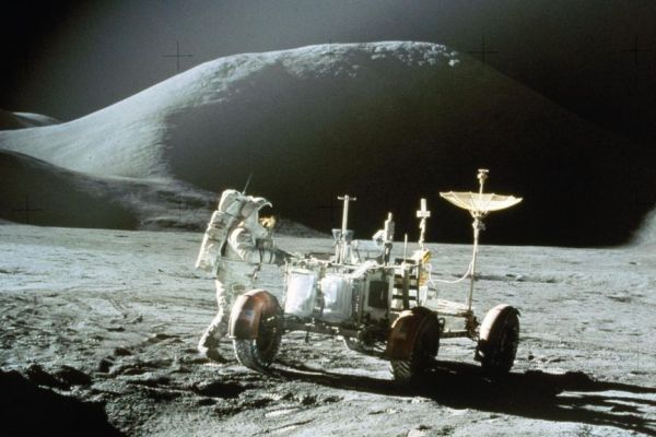 Документальные фильмы и сериалы про космос